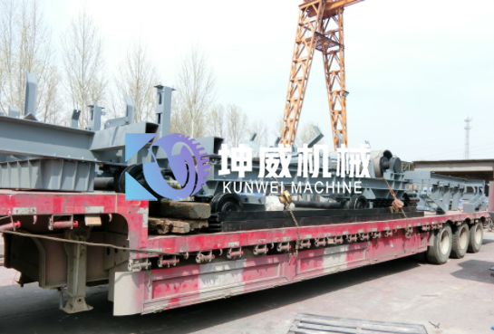 湖北皮帶輸送機發(fā)貨現(xiàn)場