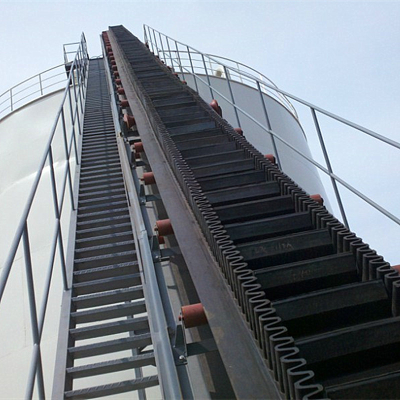 大傾角式皮帶機正式使用前的準備工